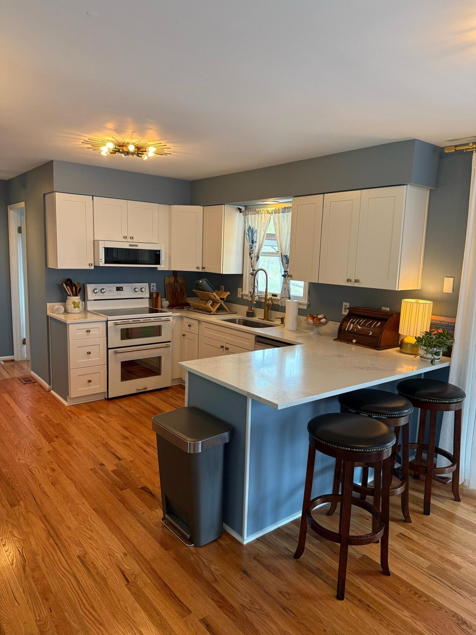 e7b721a1-e07f-4cc1-98fe-9242ca48d931