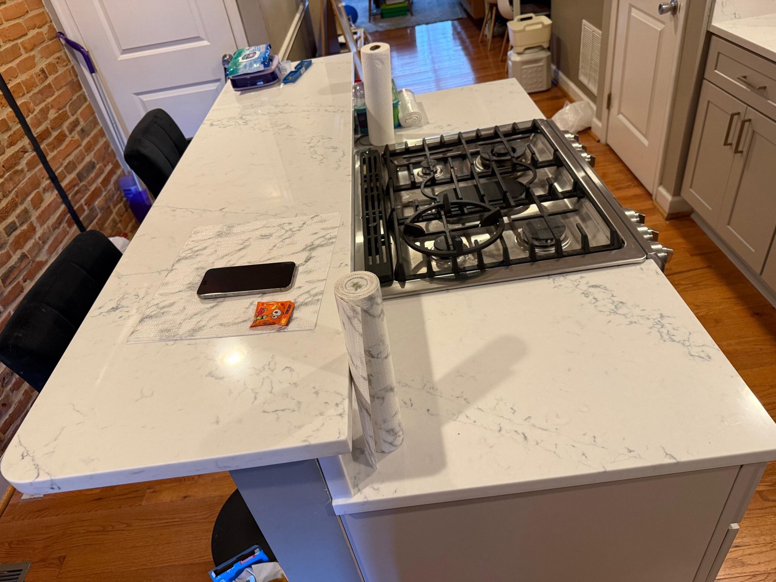 37f72b9b-bfbb-4241-a64a-b875fc97adab